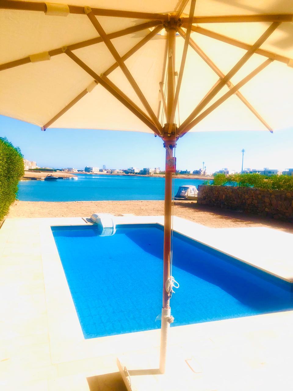  Villas