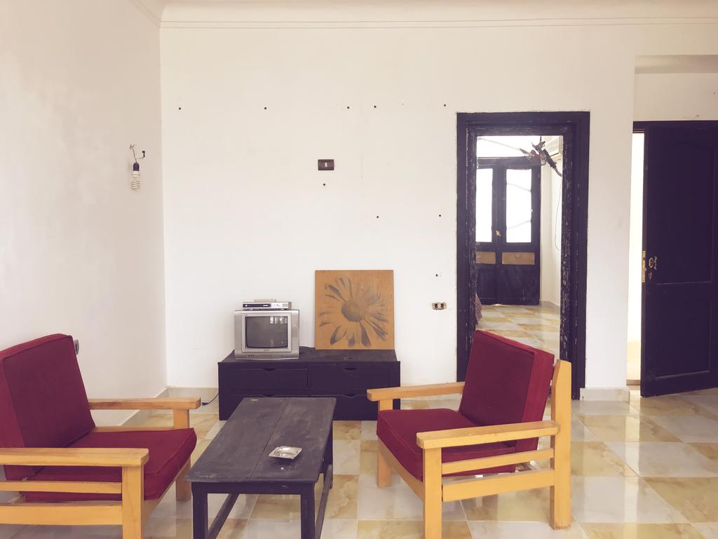  Apartments