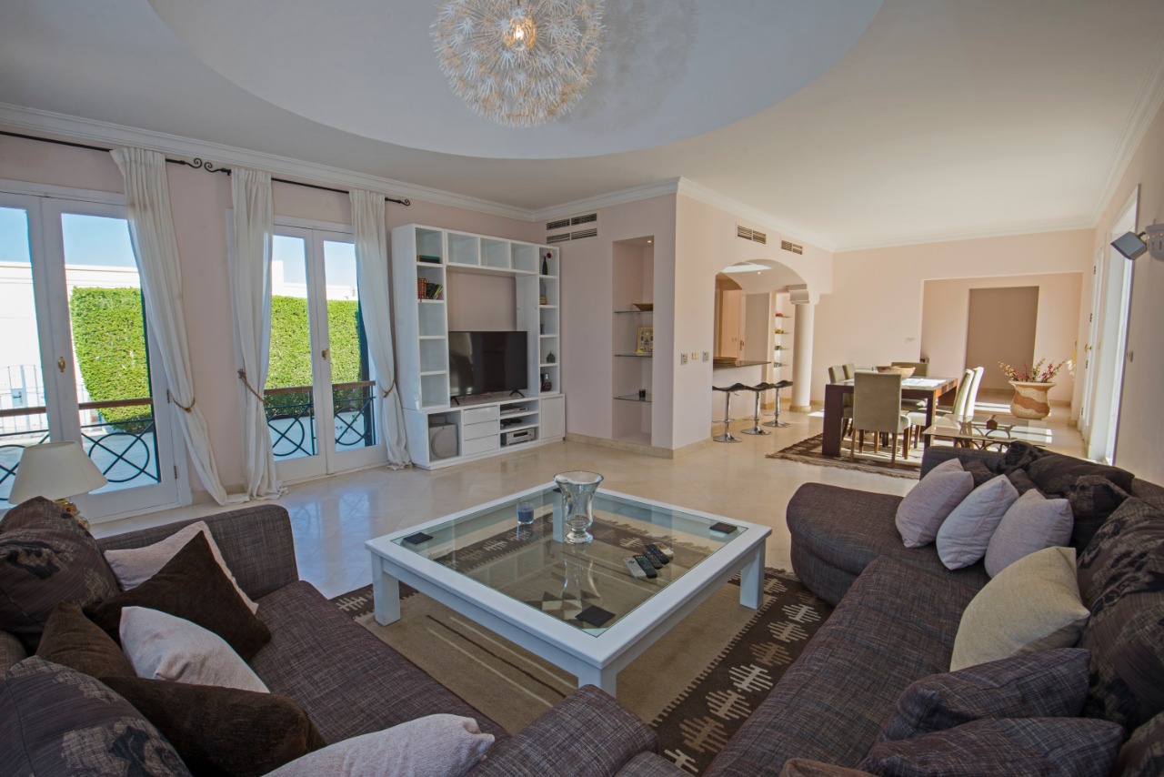  Villas