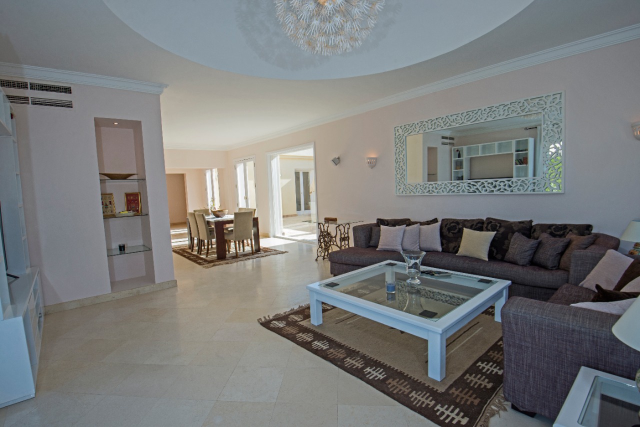  Villas