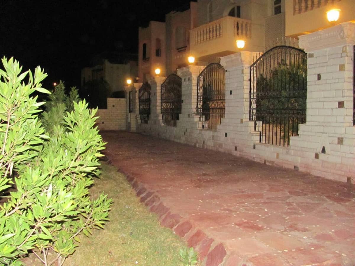  Apartments