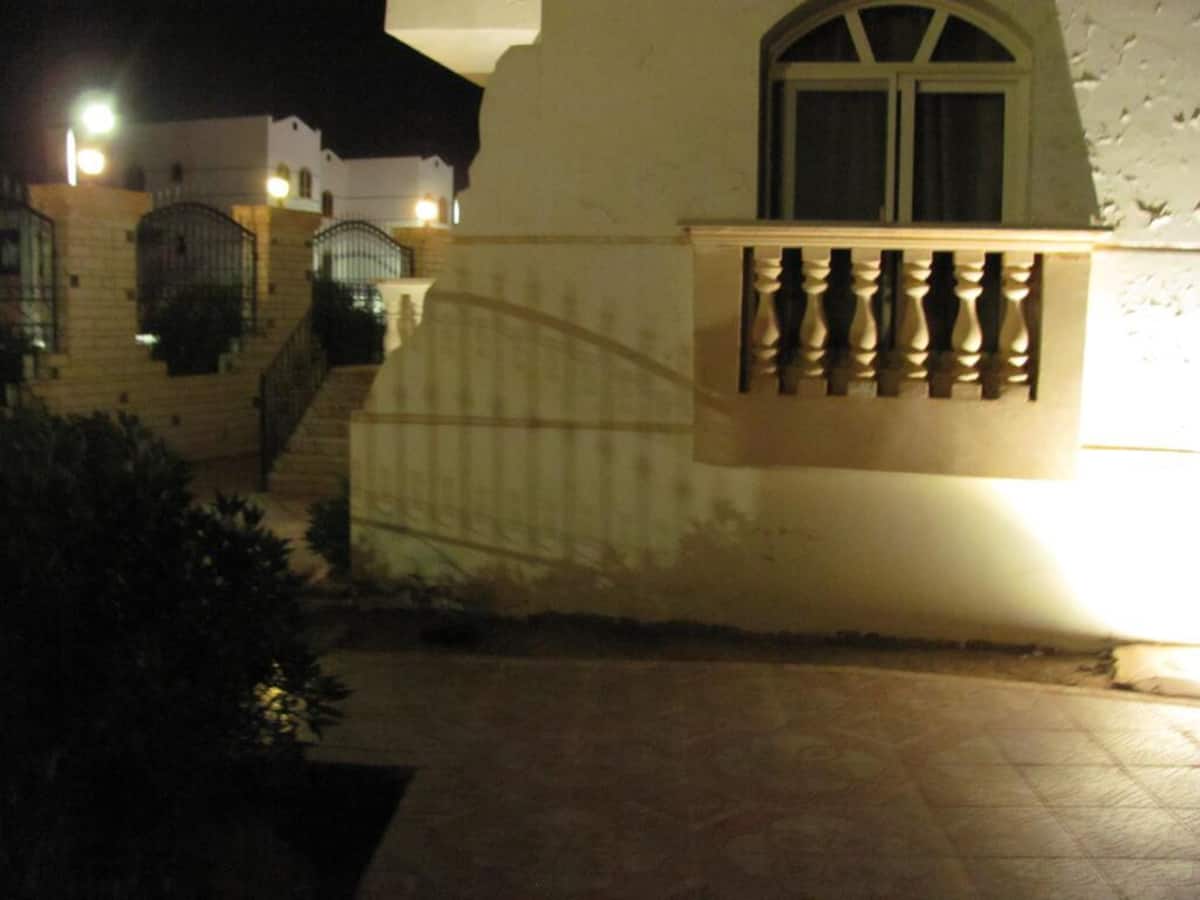  Apartments