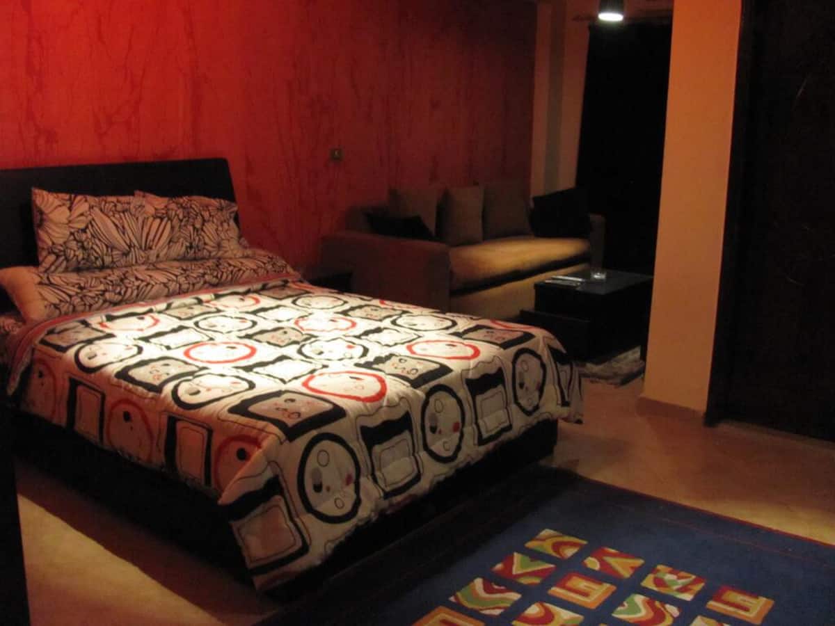  Apartments