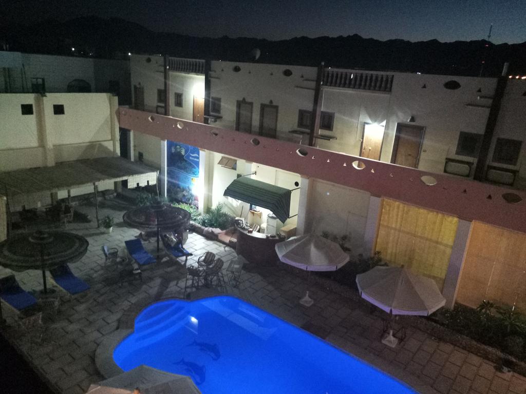  Hotels