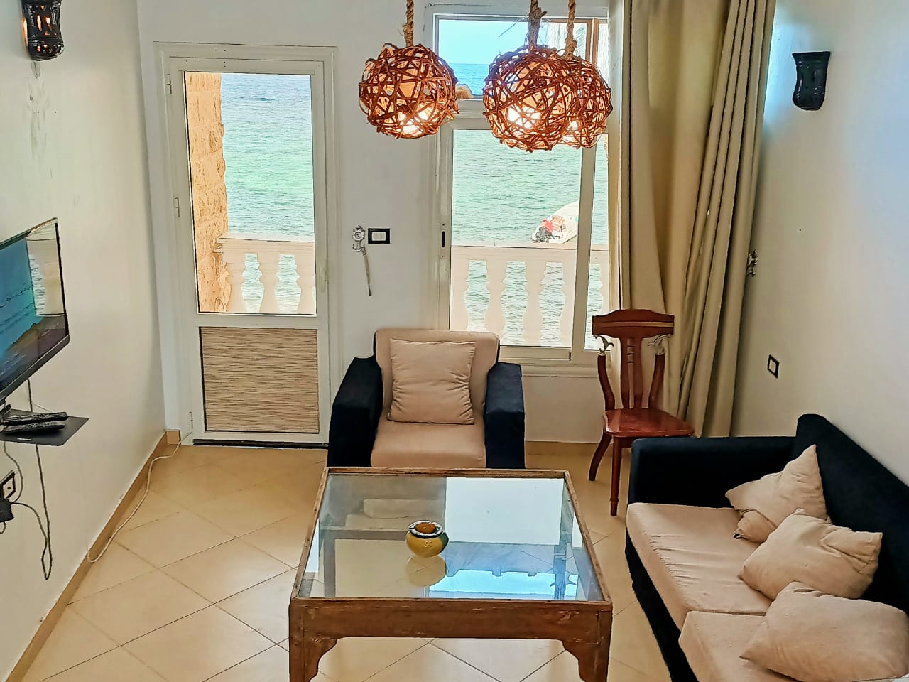  Apartments