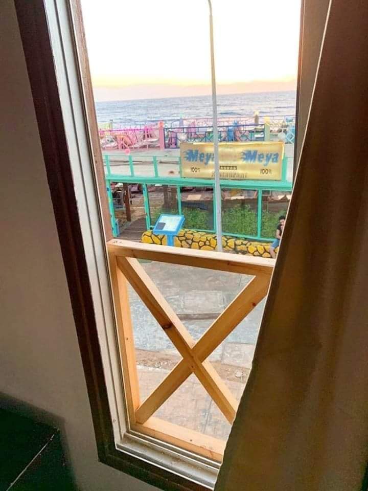  Apartments