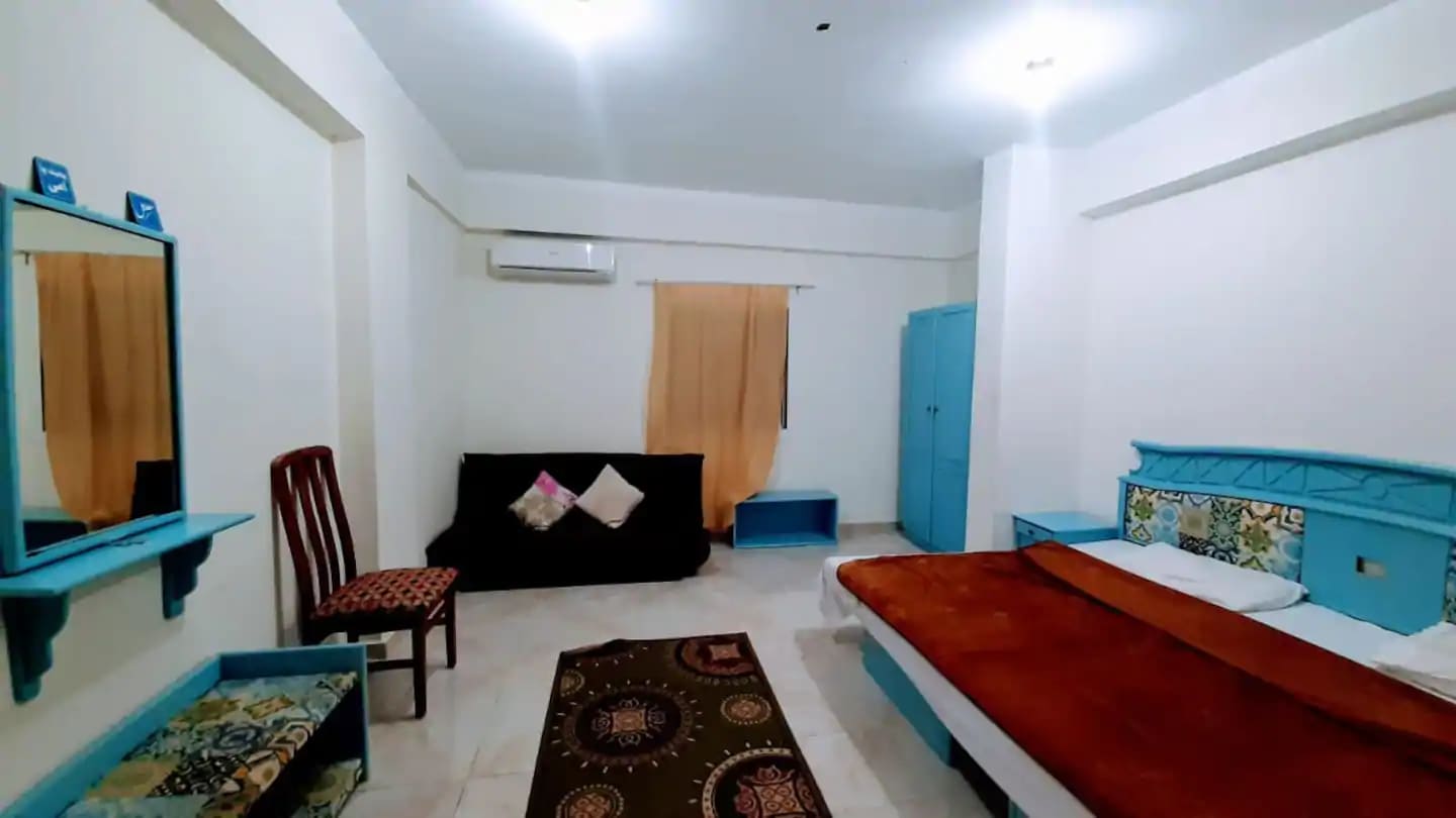  Apartments
