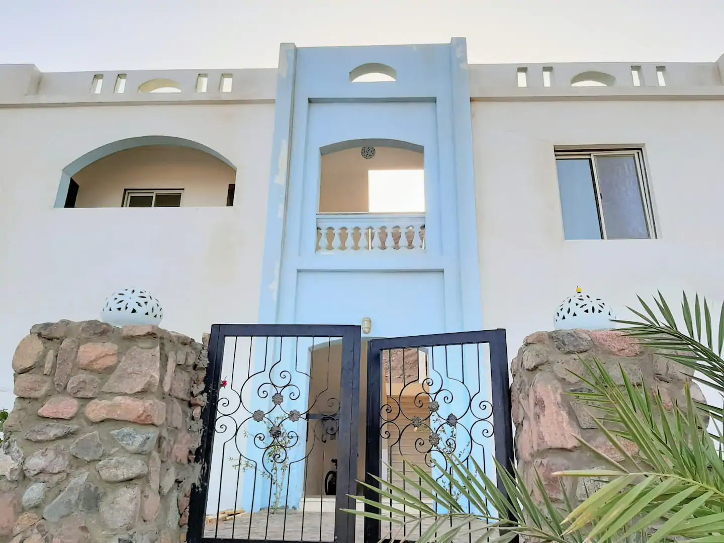  Apartments