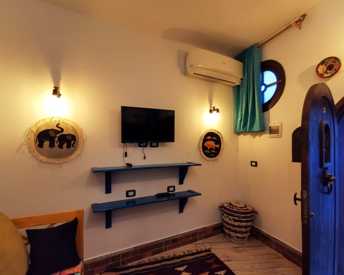  Apartments