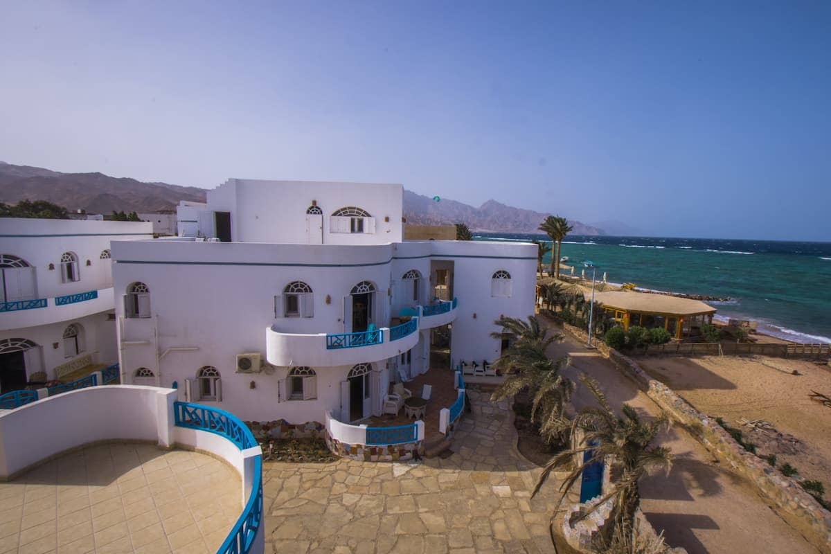  Apartments