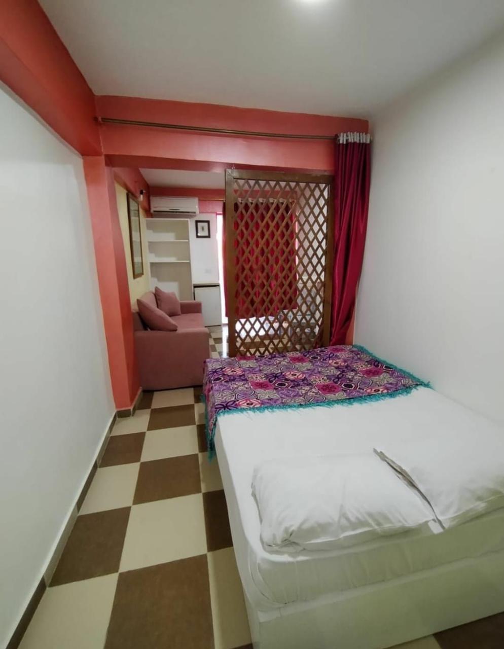  Apartments