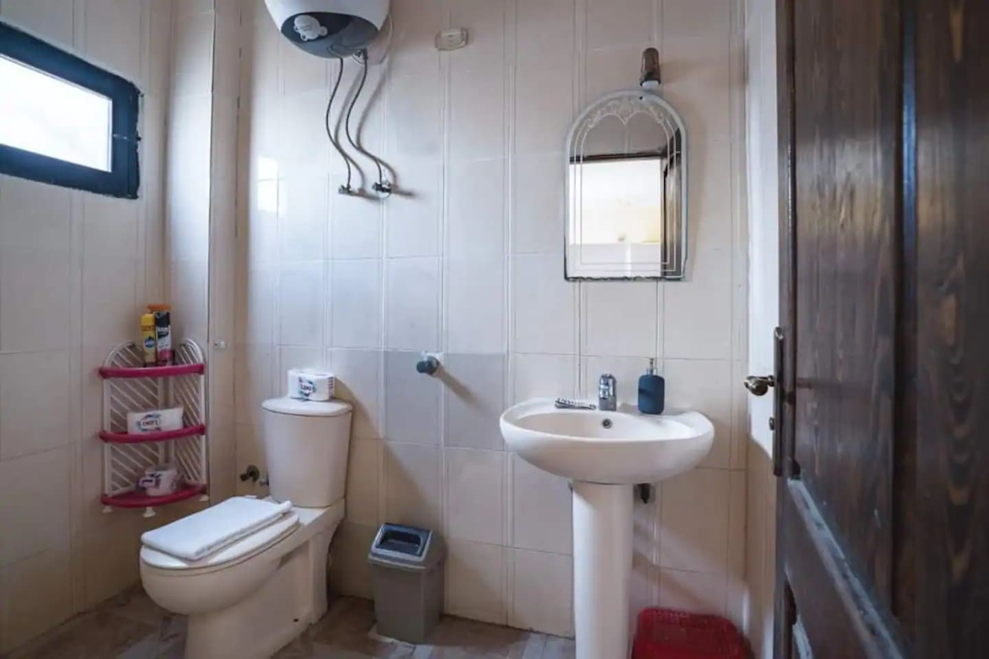  Apartments