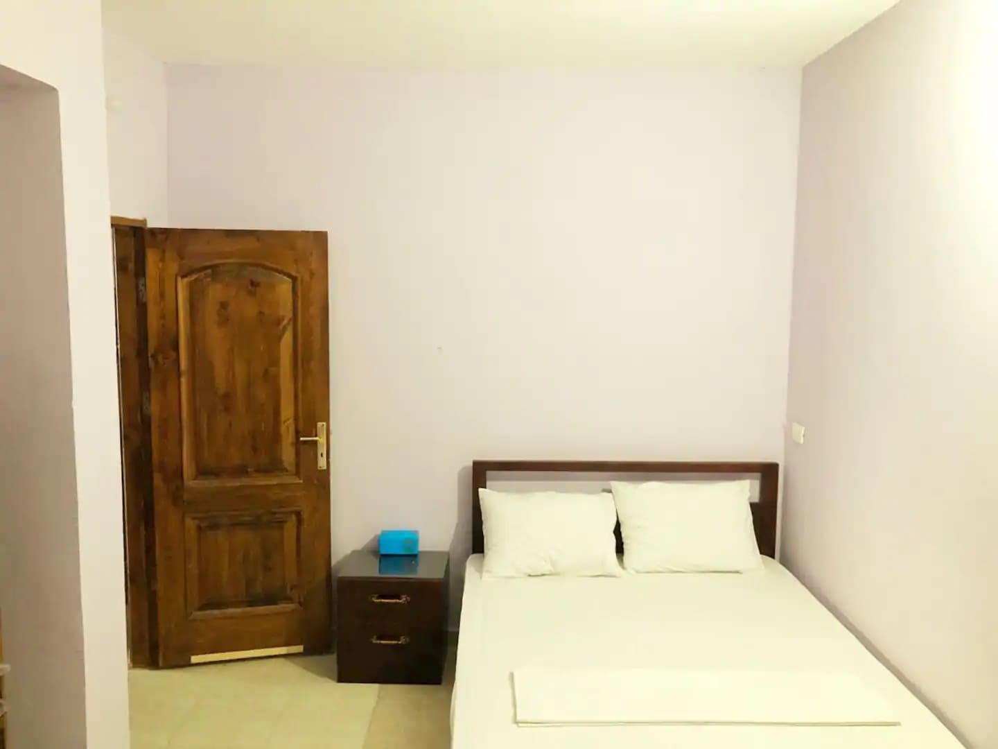  Apartments