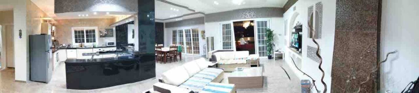  Villas