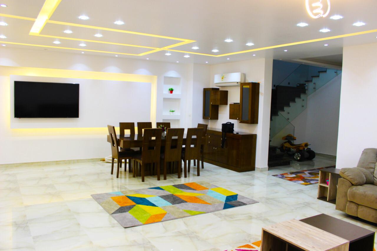  Villas