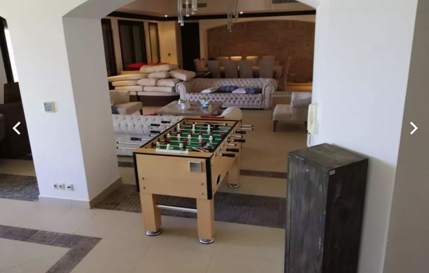  Villas