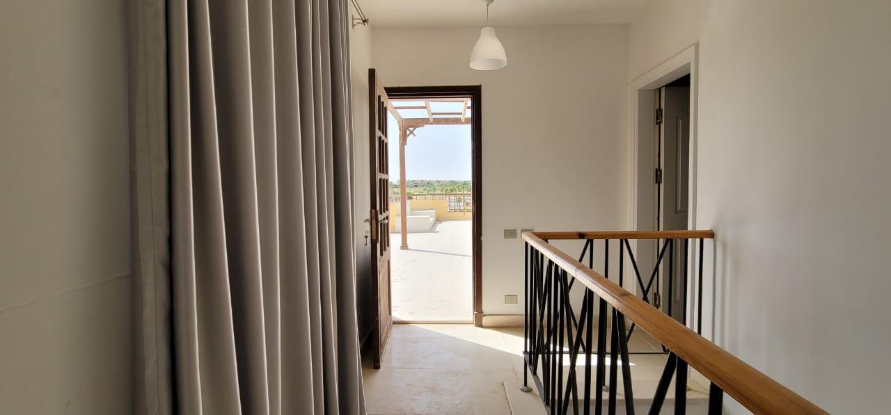  Villas