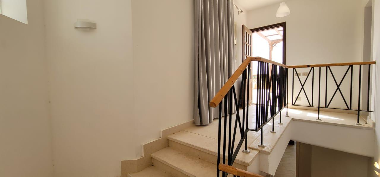  Villas