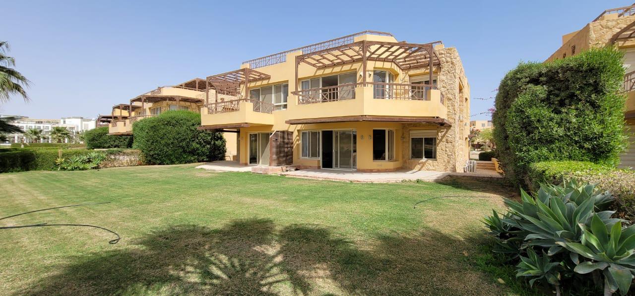  Villas