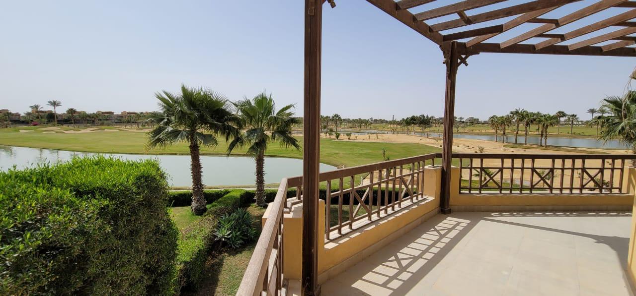  Villas