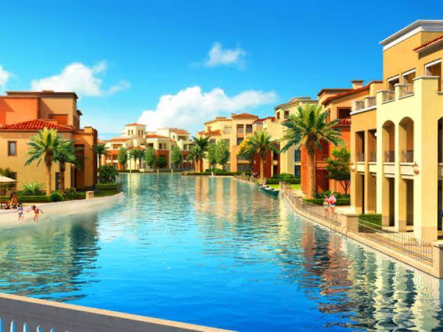  Villas