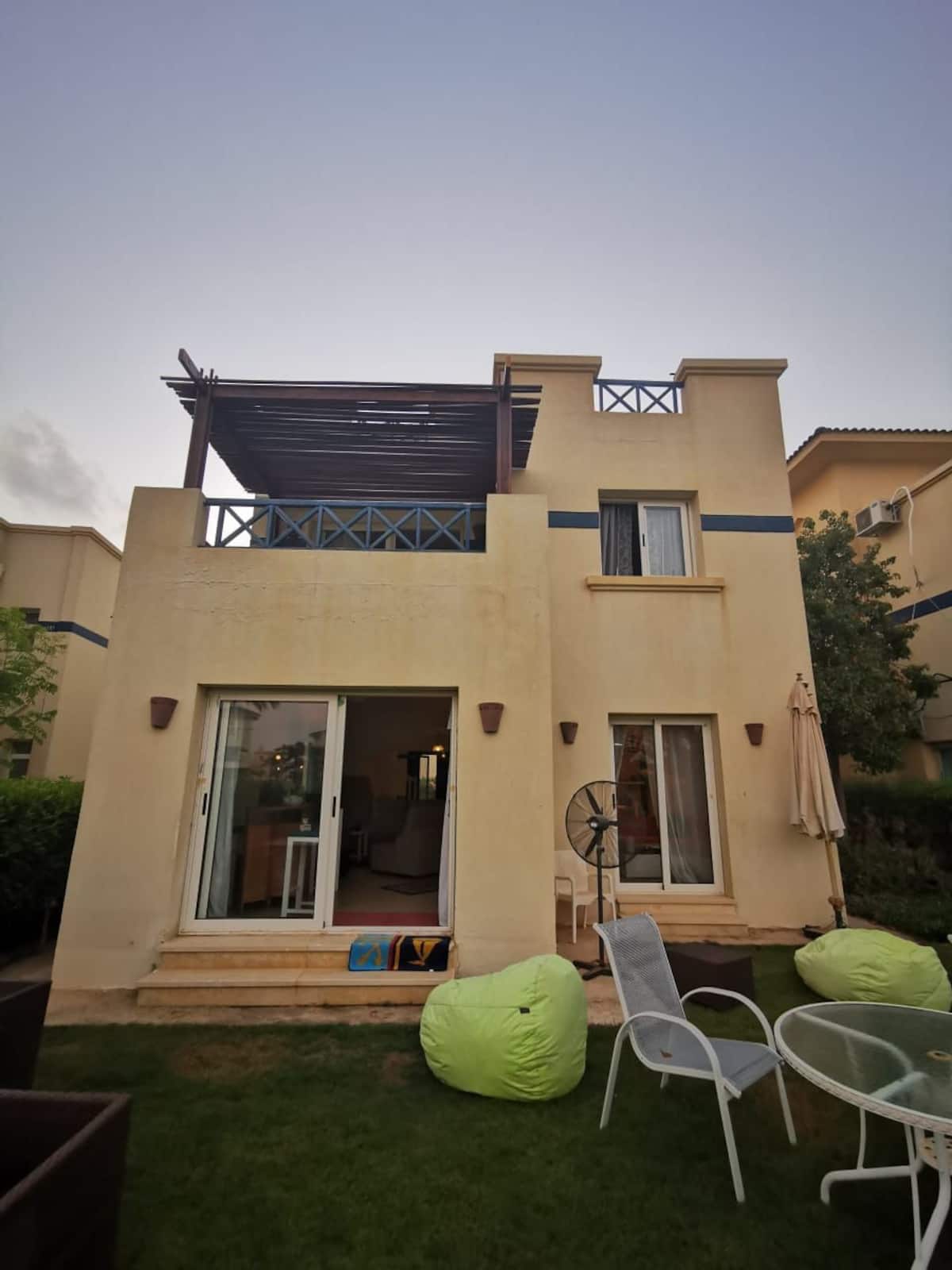  Villas