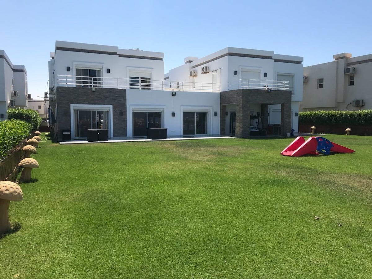  Villas