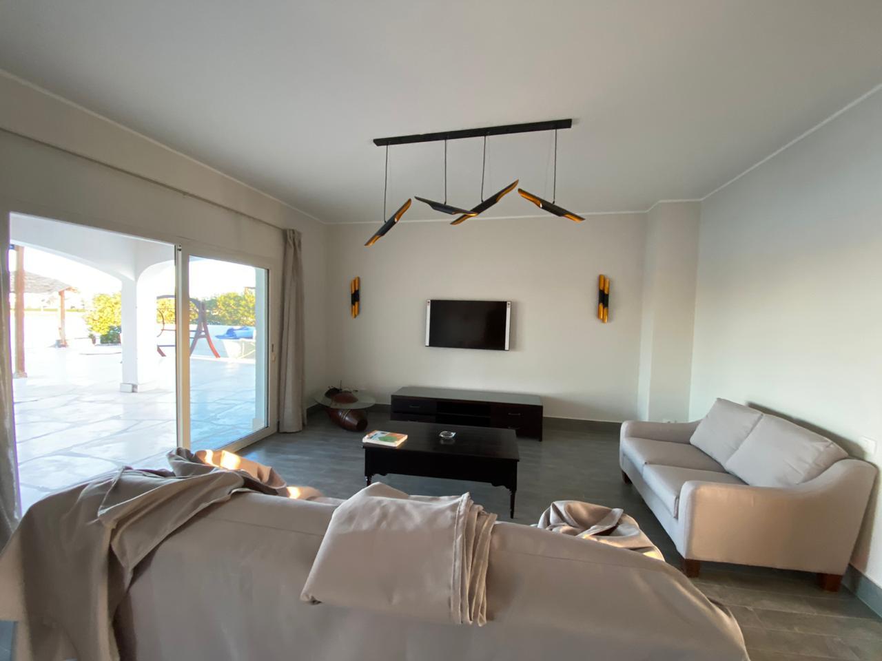  Villas