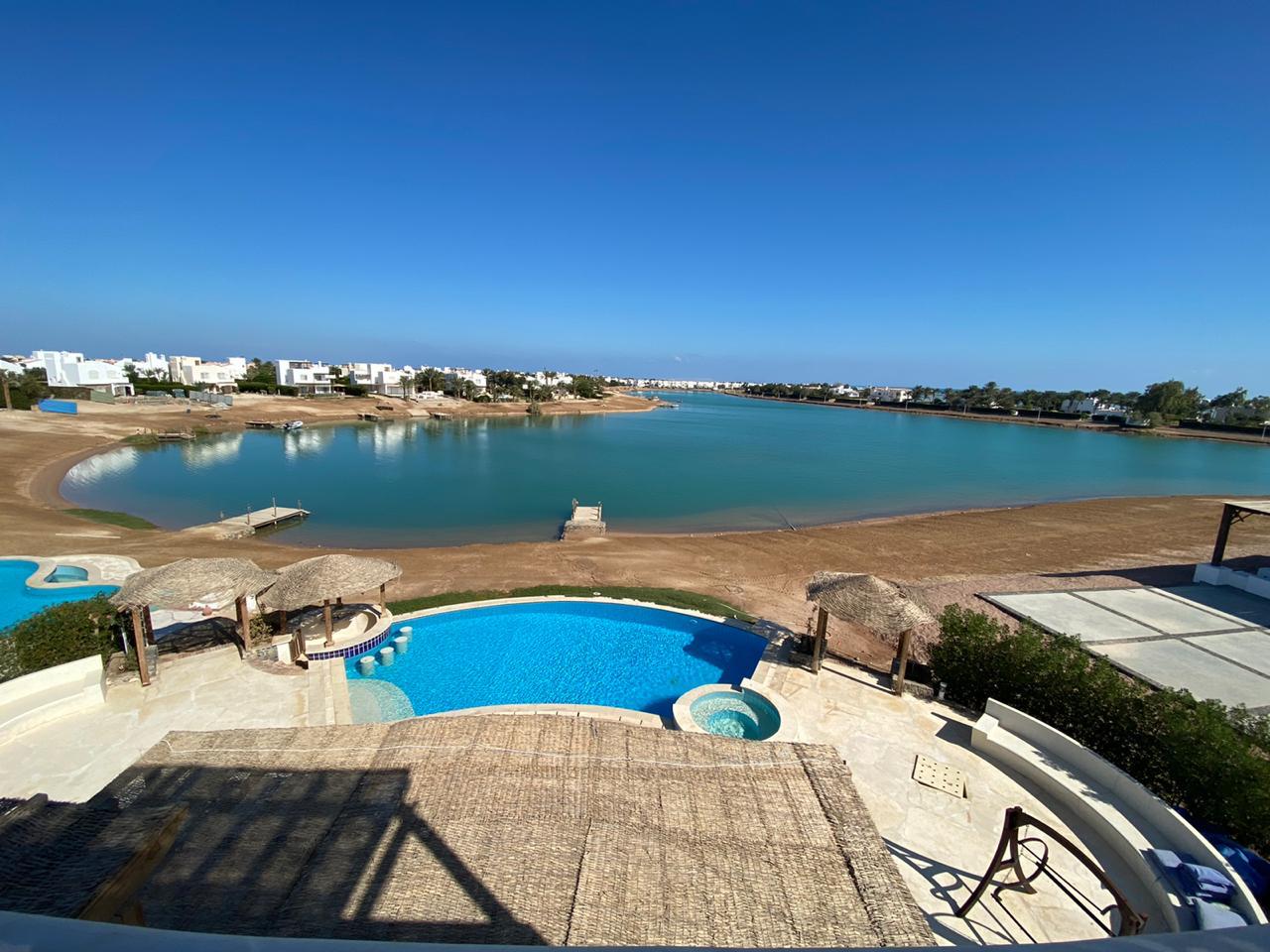  Villas