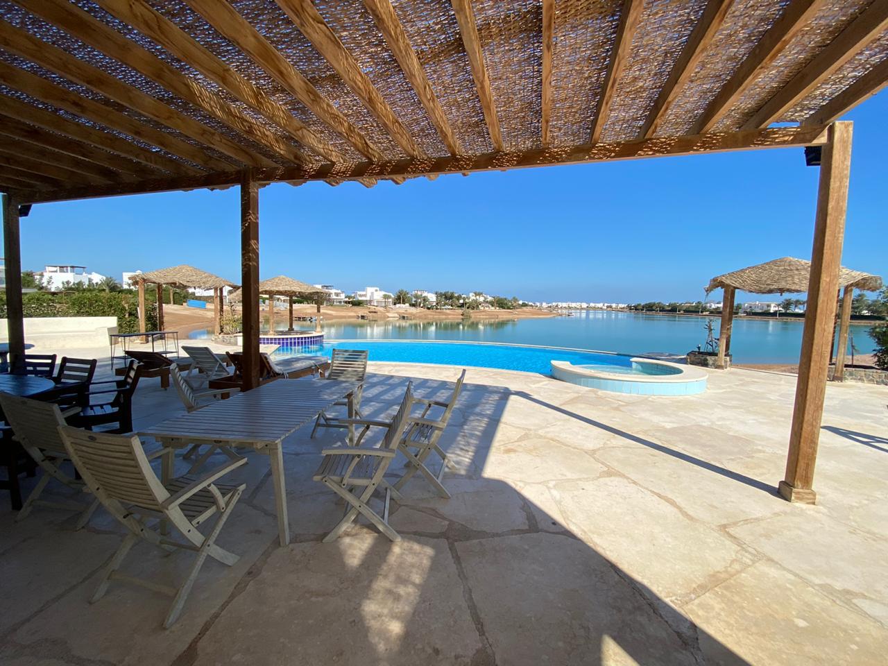  Villas