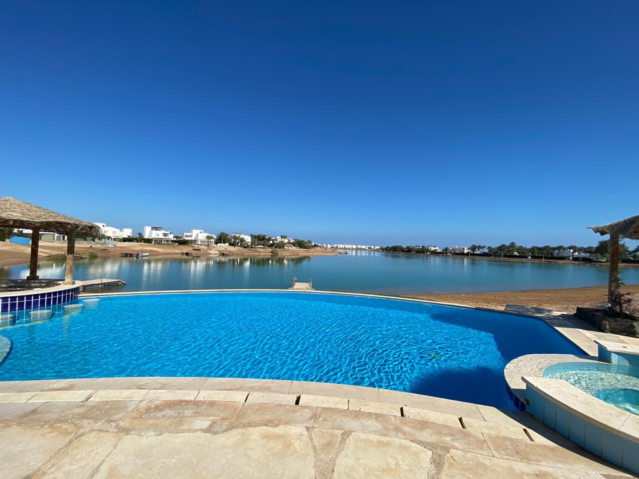  Villas