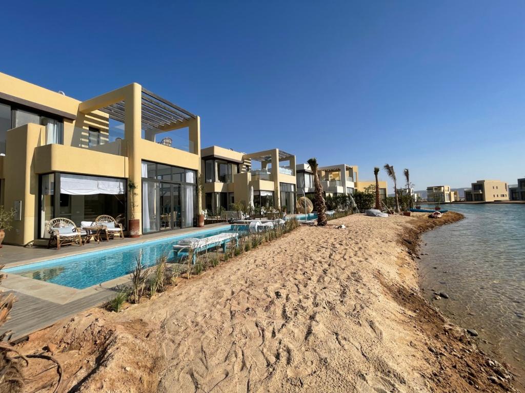  Villas