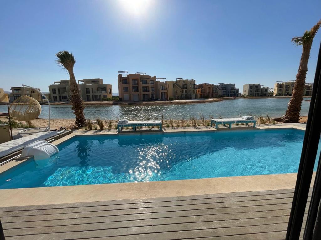  Villas