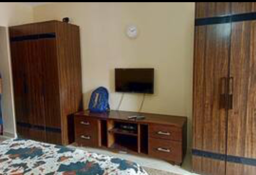  Hotels
