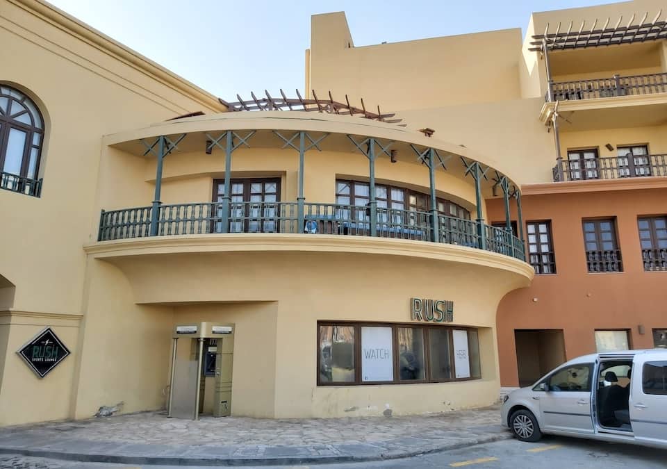  Apartments