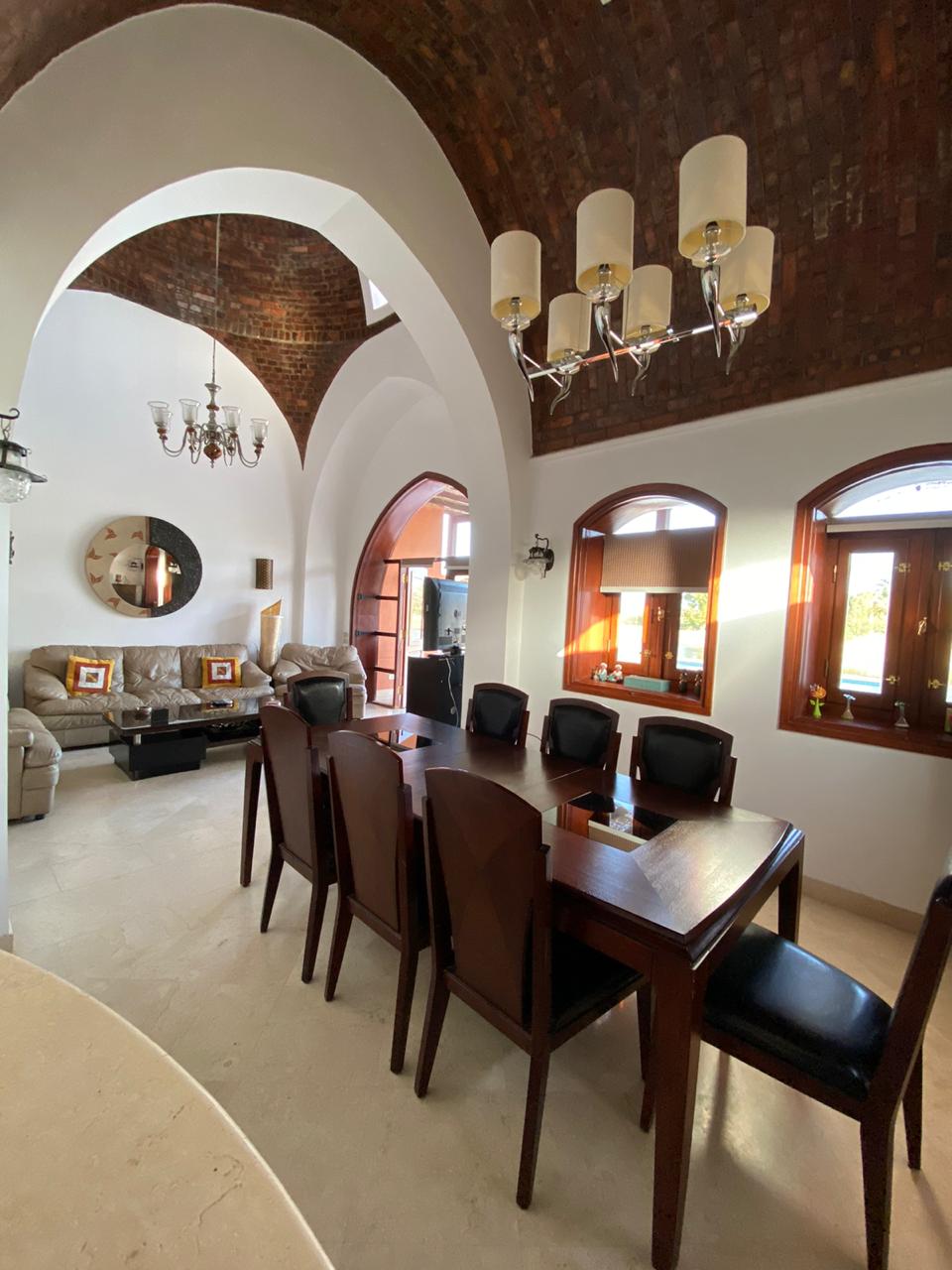  Villas