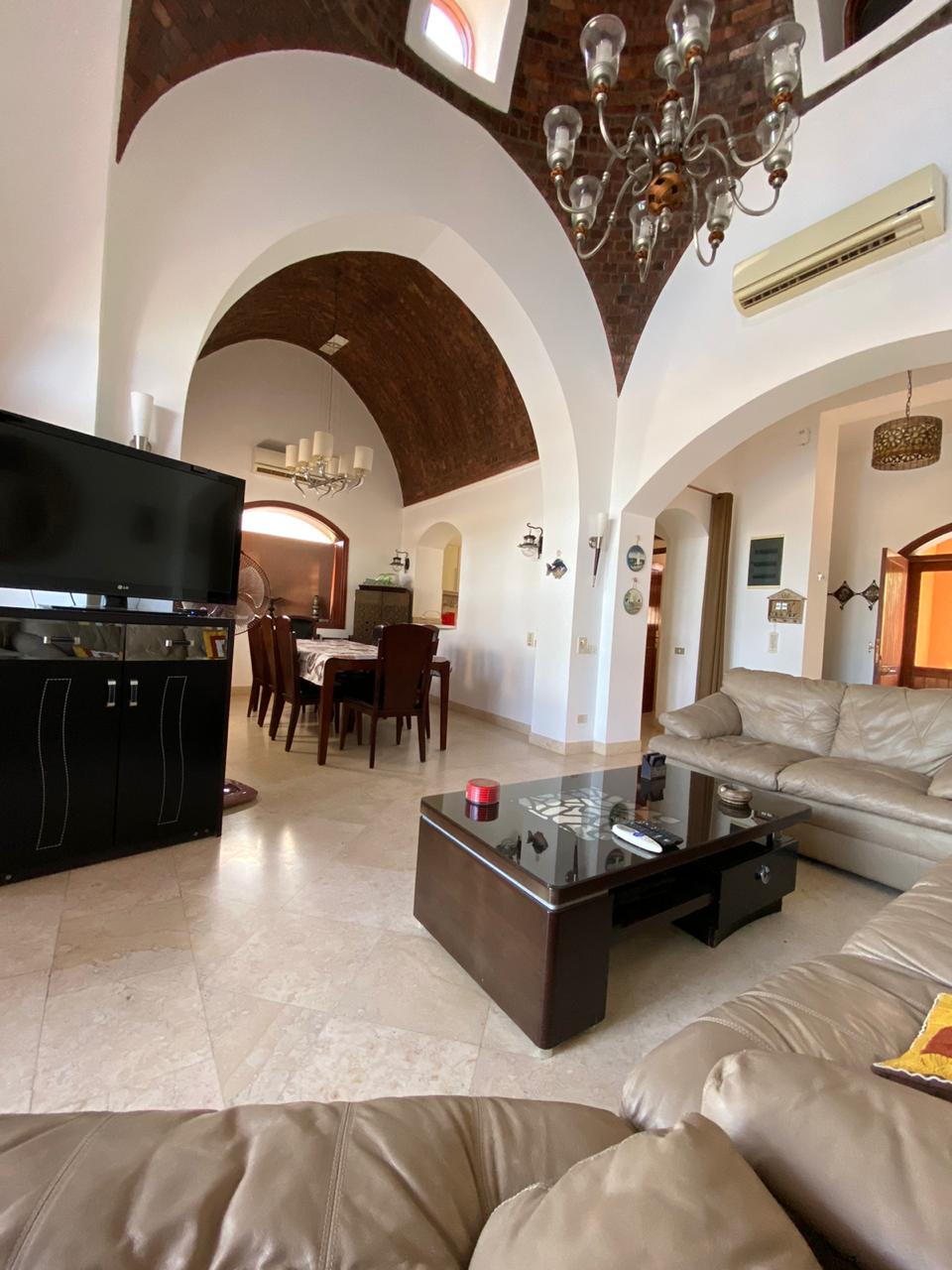  Villas