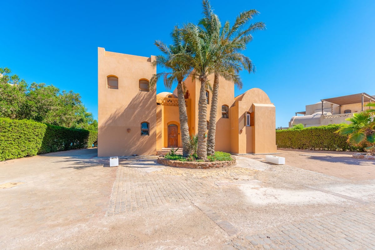  Villas