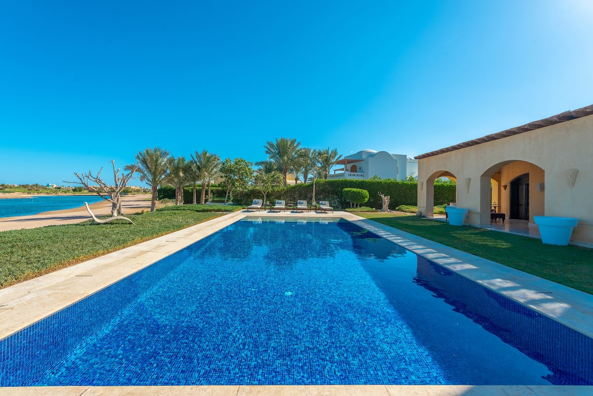  Villas