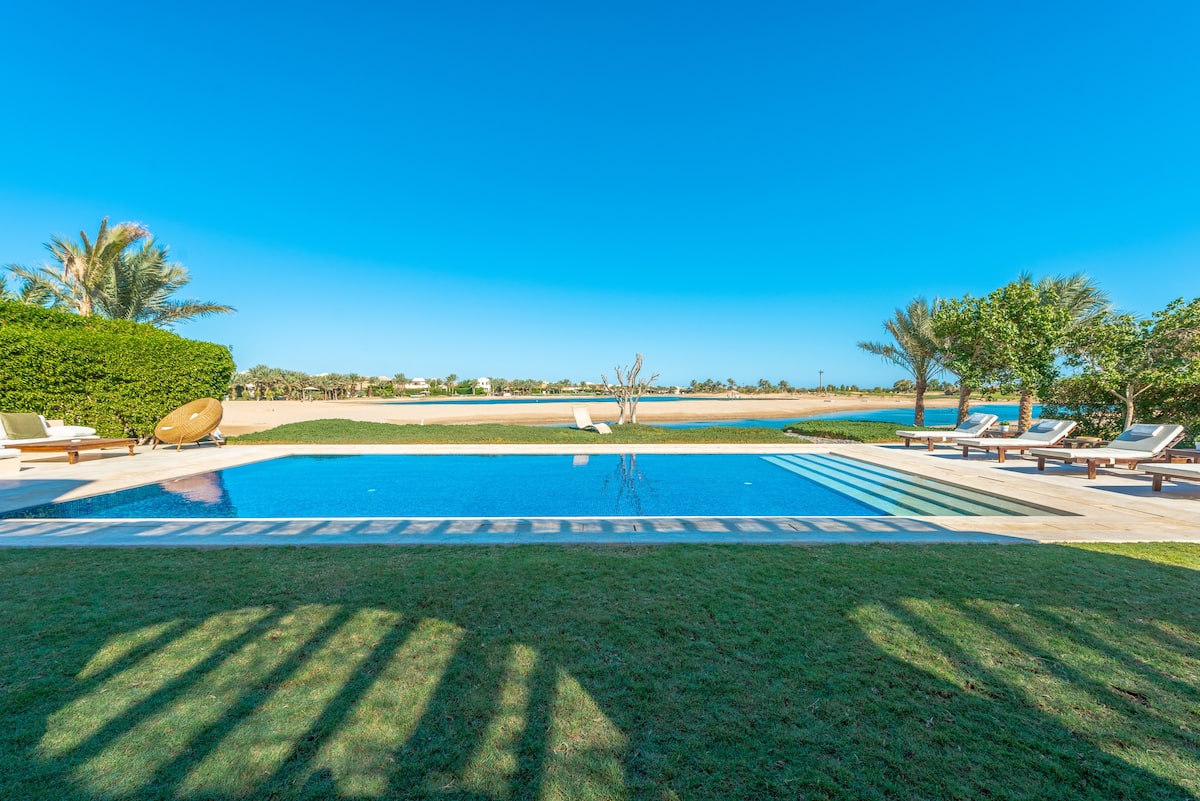  Villas