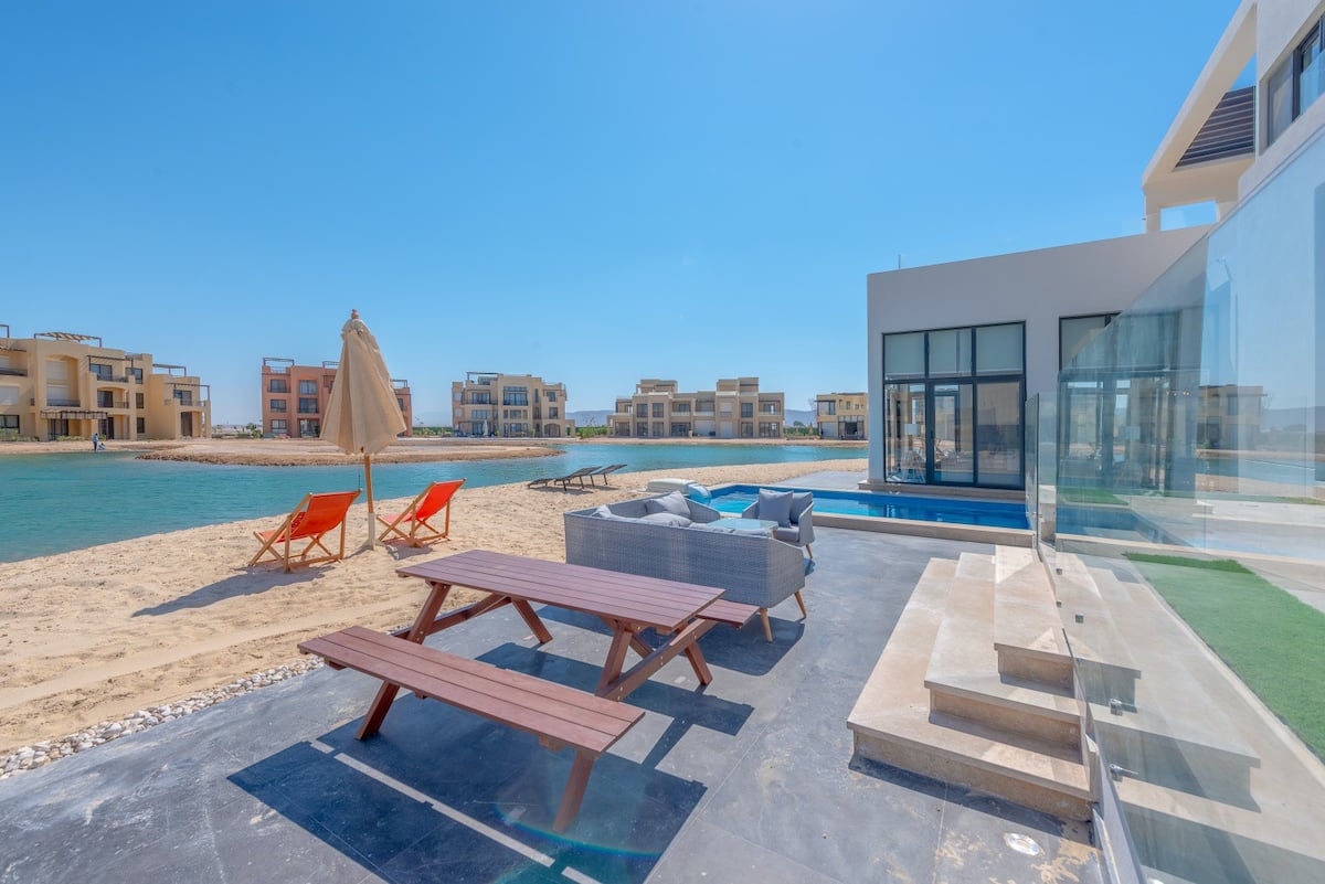  Villas