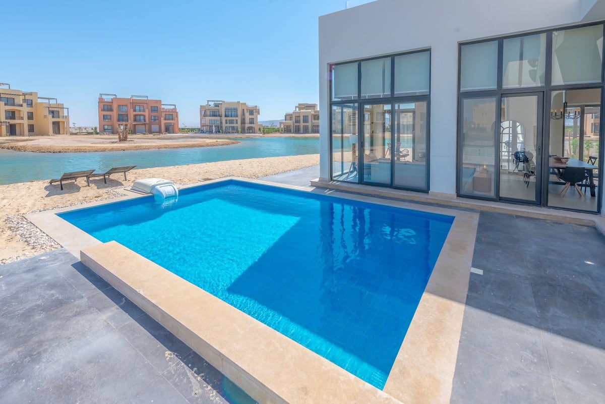  Villas