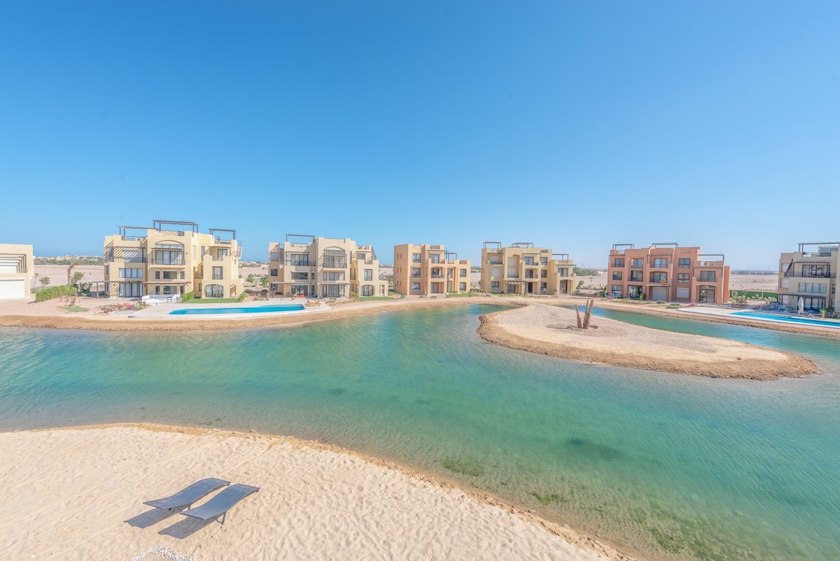  Villas
