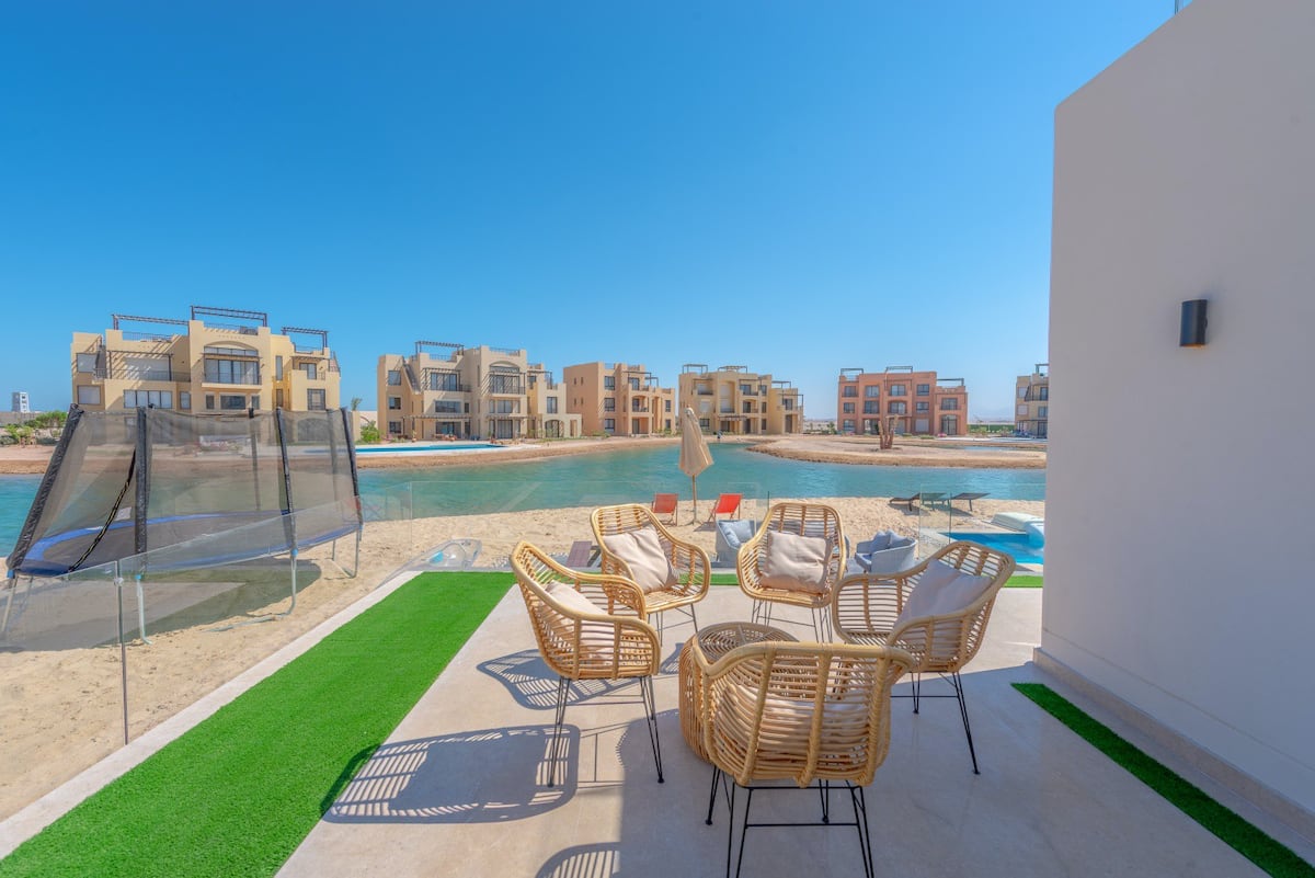  Villas
