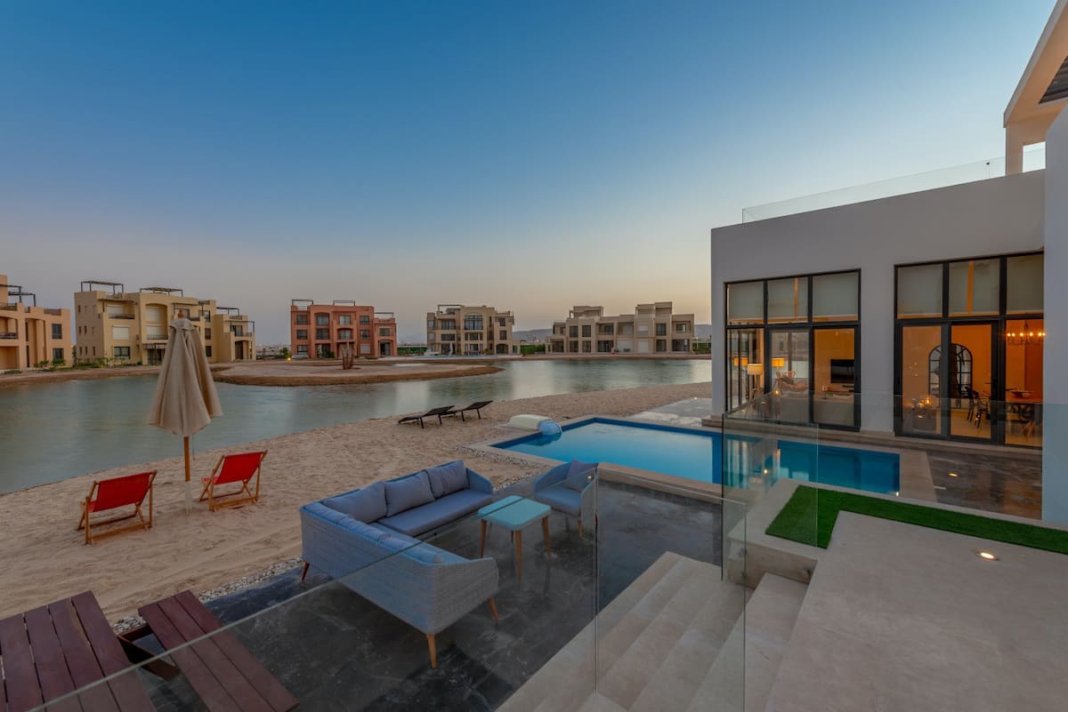  Villas