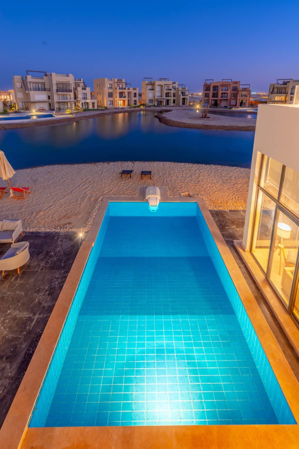 Villas