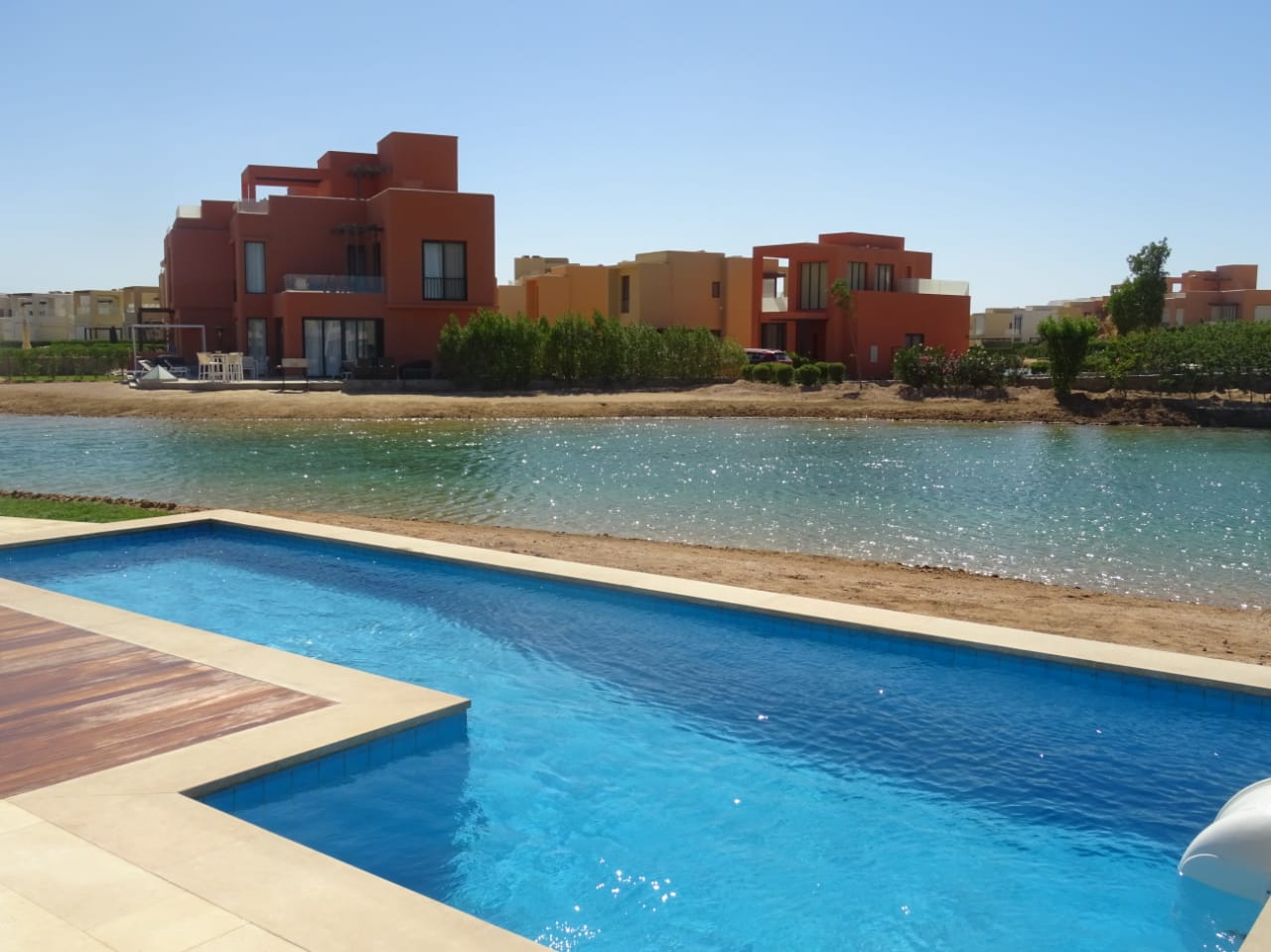  Villas