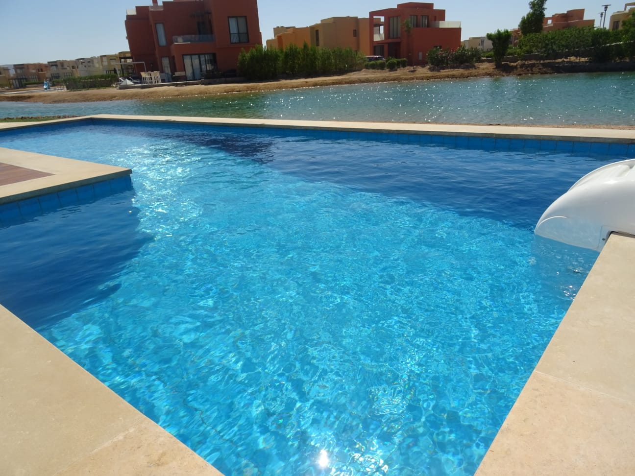  Villas