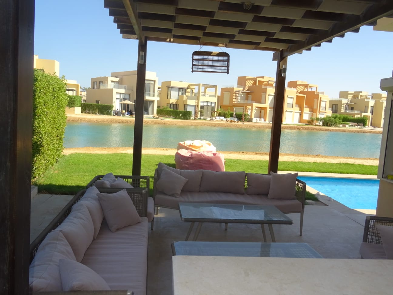  Villas