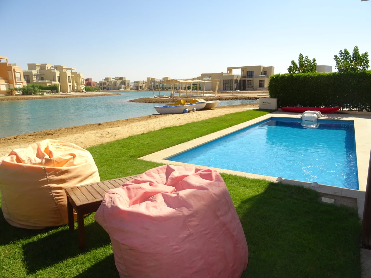  Villas